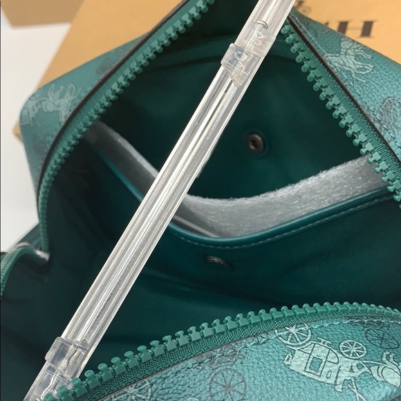 BOXY COSMETIC CASE WITH HORSE AND CARRIAGE PRINT - Picture 7 of 16